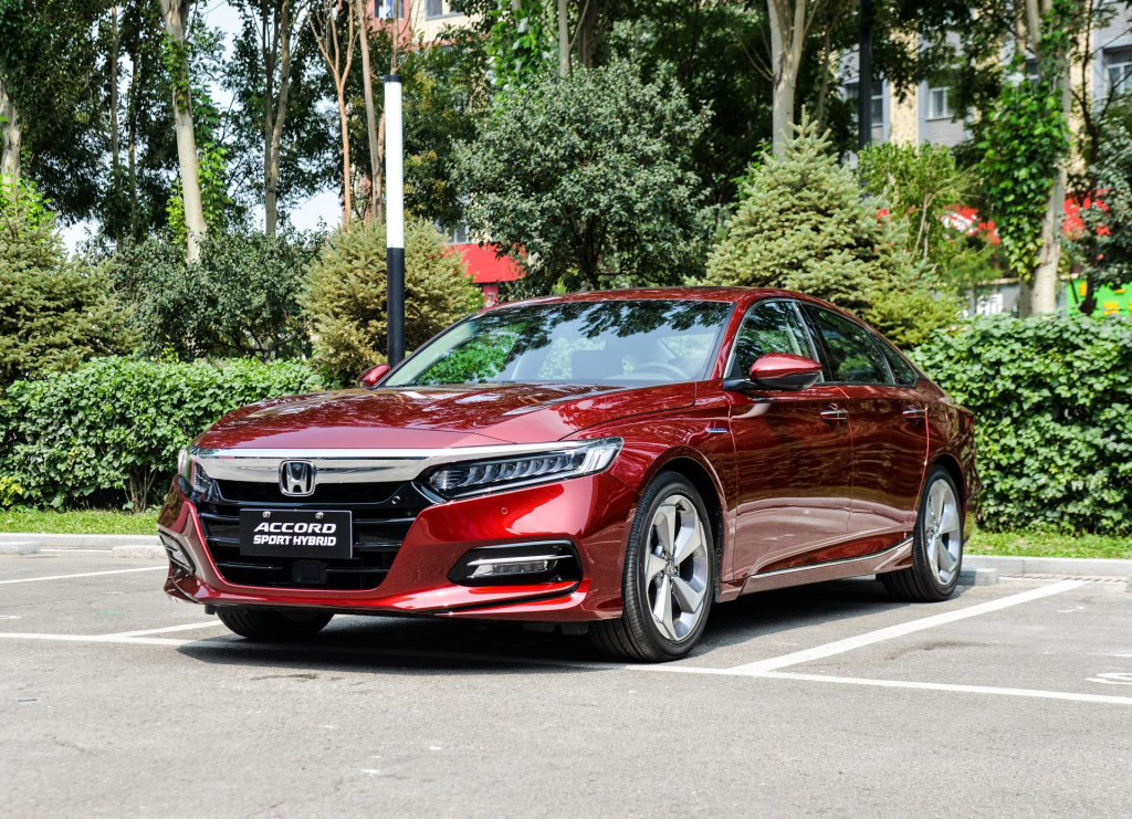 6月份日系轿车销量排行，轩逸卡罗拉争雄，新天籁终于复苏