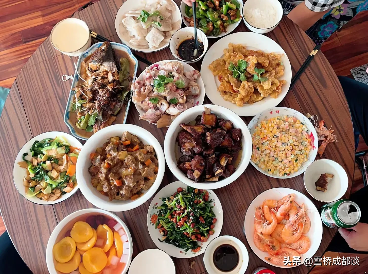 三顿|小伙一天吃三顿年夜饭 这样的年夜饭你们吃过吗？