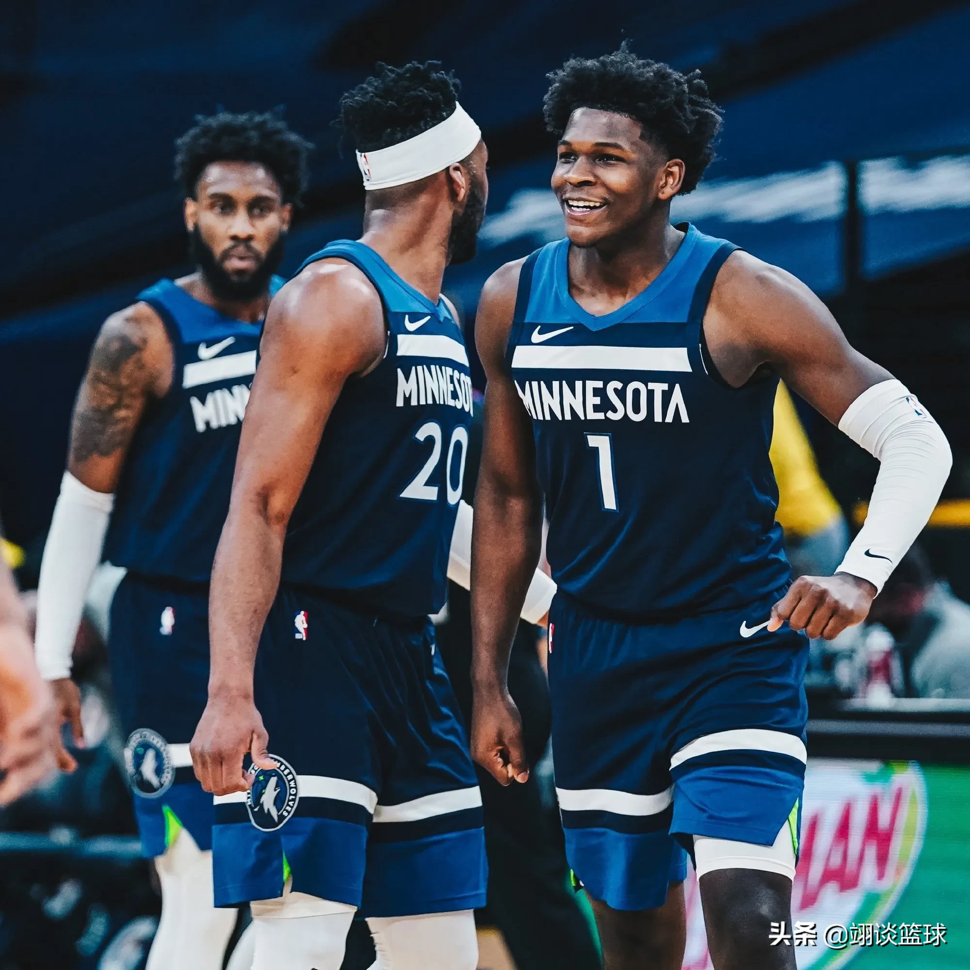 历史|詹姆斯得分上双历史第一位 历史第一人继续教育小老弟爱德华滋