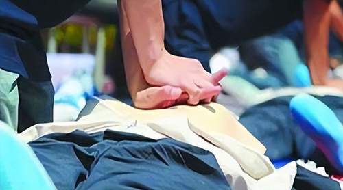 运动性猝死的六种表现(运动性猝死的根源是运动？“求救信号”一定要记牢)