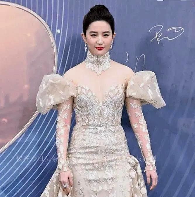 Embarrassing moment on the red carpet: Liu Yifei failed to show off, Li ...