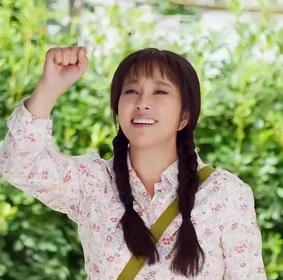 The middleaged goddess Gillian, 42 years old, stunned the audience