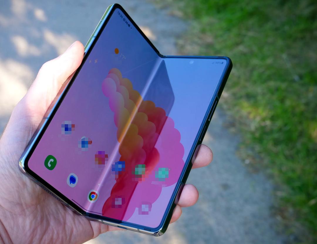 "6 Best Folding Mobile Phones" Ranking in 2023 Huawei Mate X5 is on
