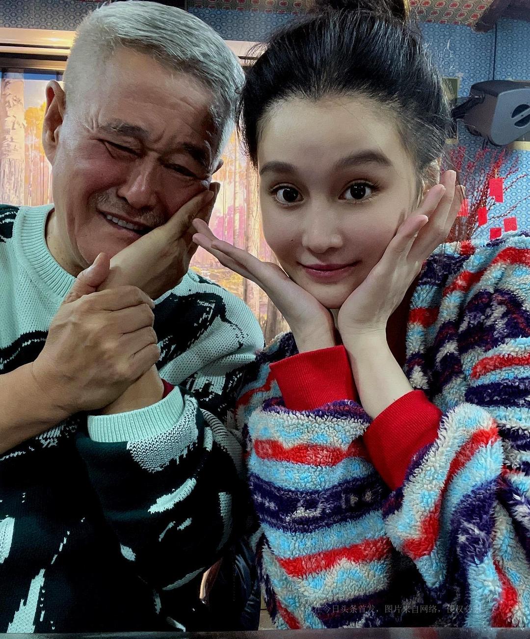 65-year-old Zhao Benshan made a rare appearance. He was in good