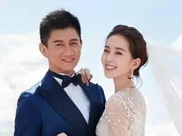 吴启华老婆石洋子:娱乐圈中的夫妻，你所知道的年龄相差最大的是哪一对？