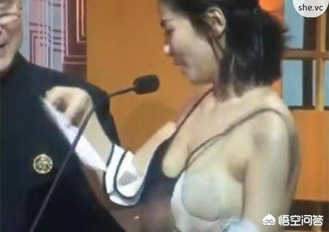 隋棠吻戏:何炅节目忘记拉拉链，明星还有哪些尴尬的事情呢？
