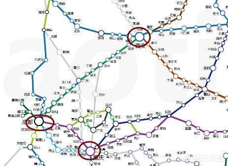成都、西安、重庆中的哪一个是中国西部高铁的中心枢纽？为什么？