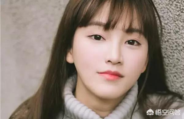 明明长得很漂亮，却不适合演古装的女明星有哪些？
