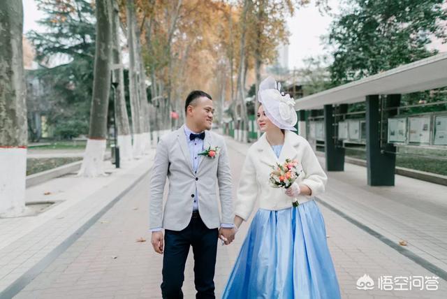 俄罗斯美女与大黄狗:俄罗斯美女嫁中国是否是彻头彻尾地媒体炒作的谎言？