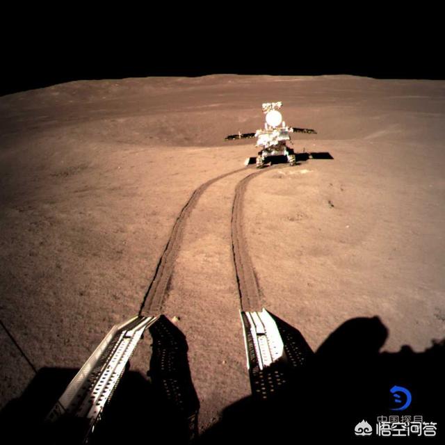 有人拍到了嫦娥真人，有人说“中国拍的月背照是红的”，是真的吗为什么