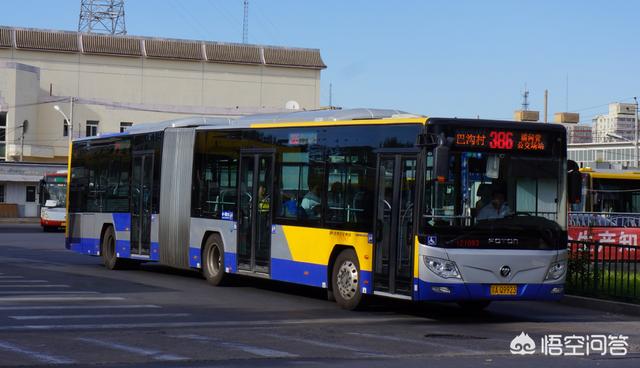 柳州新能源公交车图片，你所在的城市大面积换公交车了吗