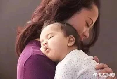 打四联疫苗发烧正常吗:为何婴儿每次打了防疫针就发烧呢？