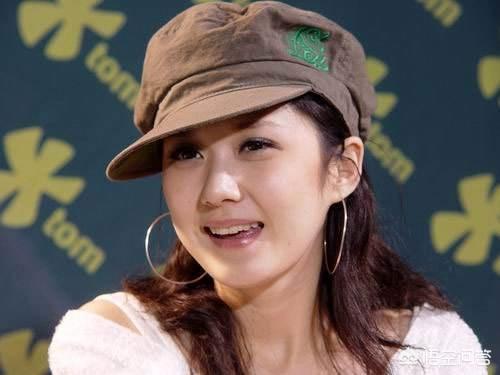 黄致列:对韩国艺人黄致列道歉事件愈演愈烈，对此你怎么看呢？