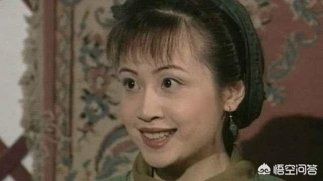 宫洺喜欢谁:电影小时代里顾里也是富二代。为什么顾源的妈妈不喜欢她
