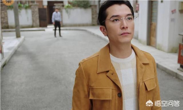 怎么看待《幸福一家人》里房天忆和白雪这一对？你们觉得何美璇演的“追星女孩”如何？