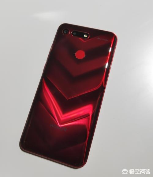 荣耀v20的6+128和8+128哪个更靠谱？哪个更值得入手？