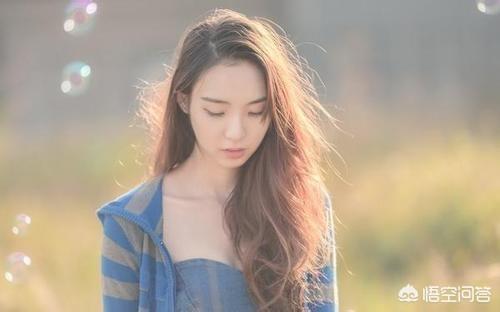 向喜欢的女孩子表白被拒绝,后来她把手机密码告诉我,她说相信我,这是什么意思？