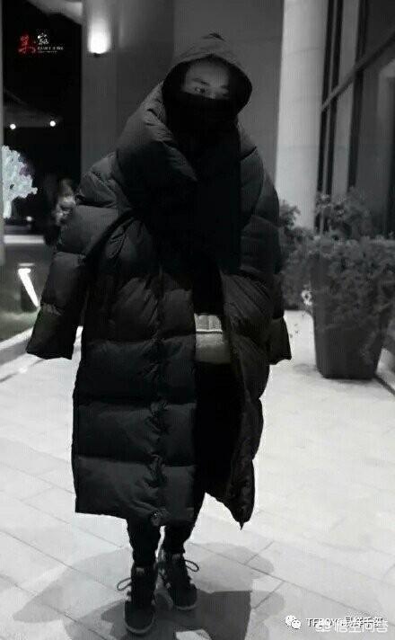 易烊千玺整容:为什么很多人对TF boys不感冒，但是却独爱易烊千玺