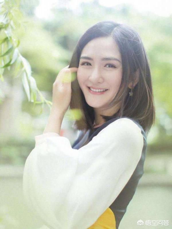 张蕾为什么没上春晚:继董卿之后的央视一姐，你觉得是李思思，还是张蕾，或还有其他人