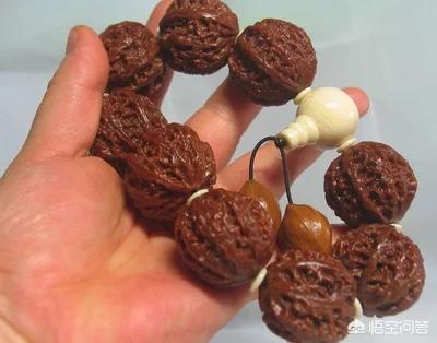 玉怎么玩才能包浆,给文玩和玉器包浆的原理是什么？