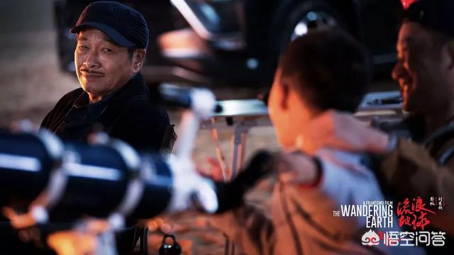 周润发运送流浪狗:《流浪地球》里有哪些细思极恐的细节？