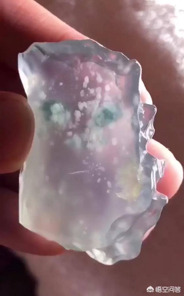 各场口翡翠原石特点,后江场口翡翠原石有些什么特点？