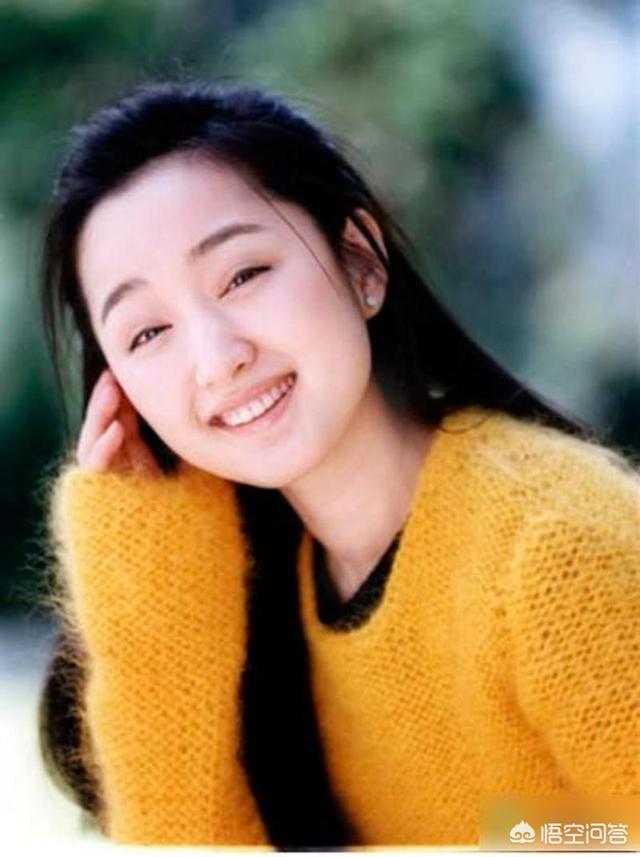 杨钰莹年龄和个人资料:同样是“甜歌皇后”，李玲玉与杨钰莹有何区别？