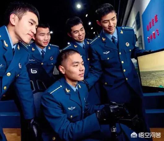 谁能推荐几部大型灾难片吗，国内外的都可以