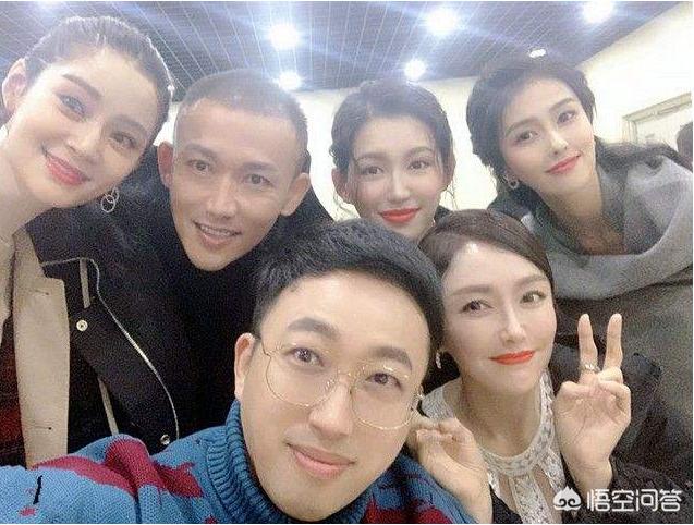 招摇的演员:如何评价白鹿在《招摇》中的演技