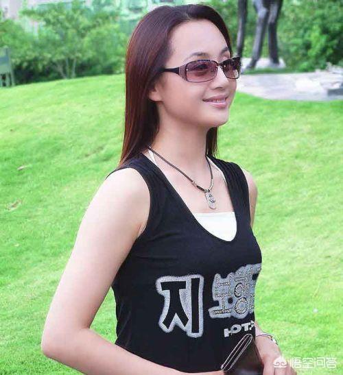 曹颖现实老公是谁:你如何评价主持人、演员曹颖？