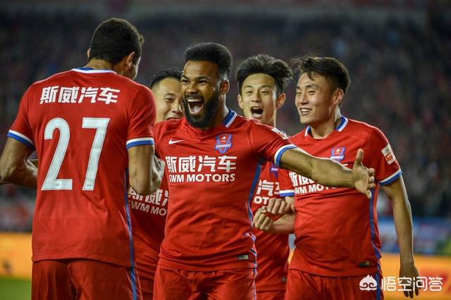 塞巴安:18赛季结束了，重庆的外援表现太差，明年会不会引援？