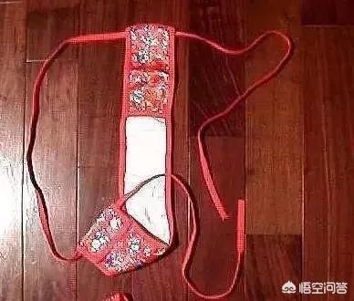 法国贵妇犬蛾 采集:大葱常见病害有哪些？如何防治？