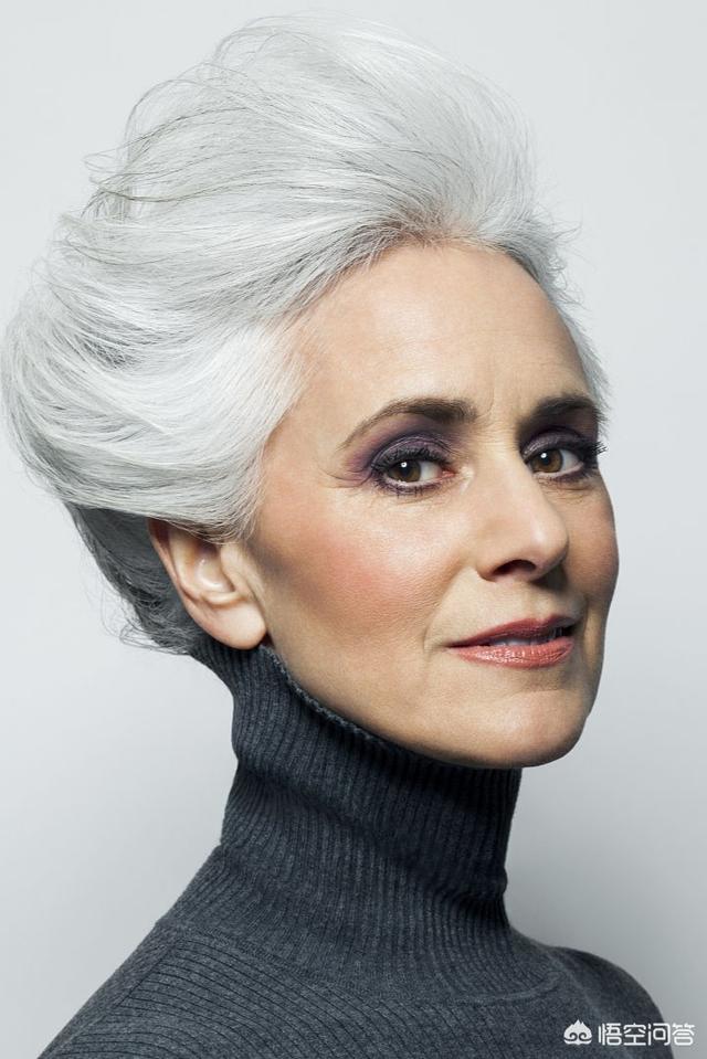 头条问答 - 50多女性满头白发瓜子脸,剪什么发型好?(槐树的回答,0赞)
