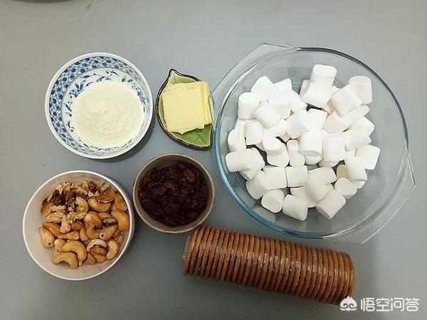 风靡<a href=https://maguai.com/list/256-0-0.html target=_blank class=infotextkey>朋友圈</a>的雪花酥:雪花酥，网红奶芙的做法步骤图，怎么做好吃？(奶茶奶芙怎么制作)