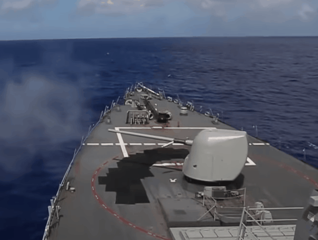 舰炮发射炮弹后，弹壳怎么处理？回收还是扔海里？插图34