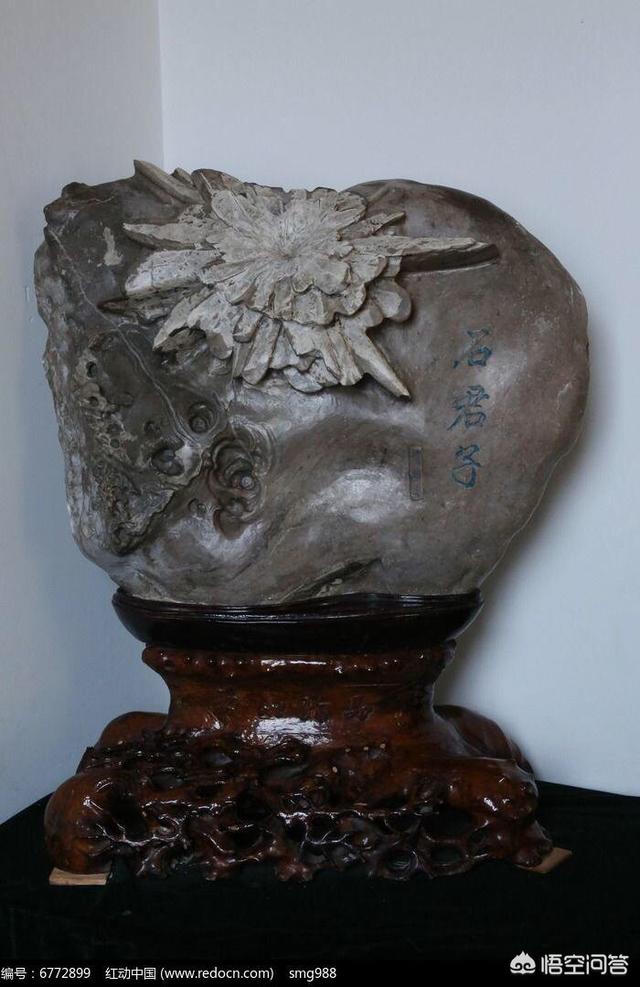 阿拉善彩玉手镯,请问玩石行家，这是什么石种？