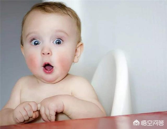 佝偻病的早期症状:宝宝走路早真的会罗圈腿吗？