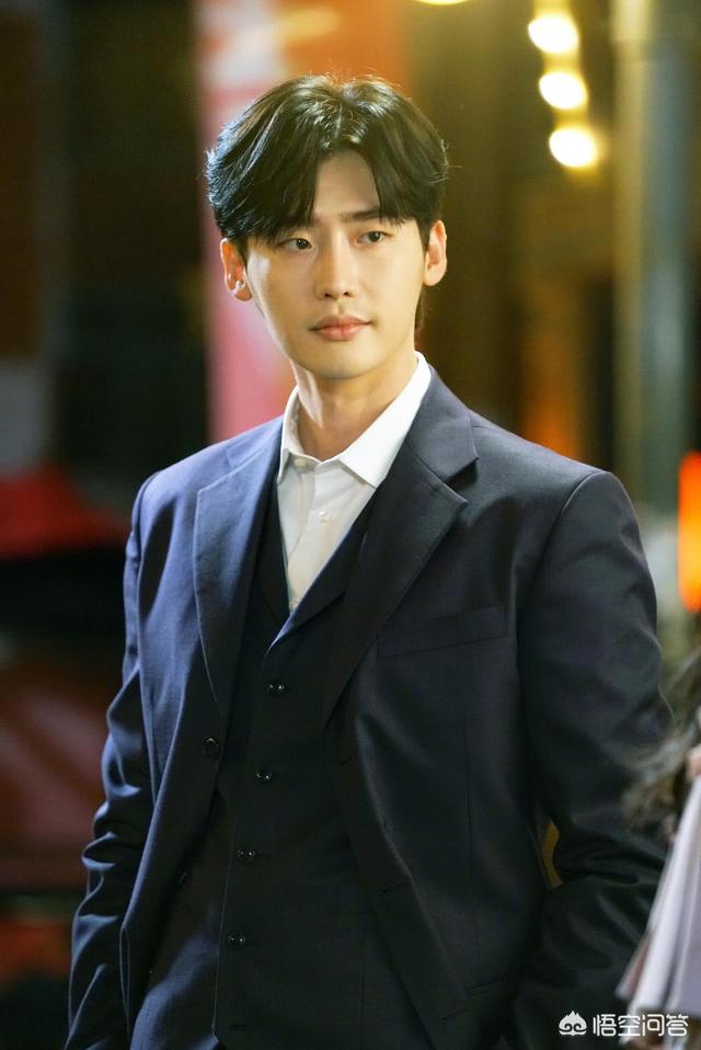 如何评价李钟硕的新剧《死之咏赞》中已婚男人的爱情？