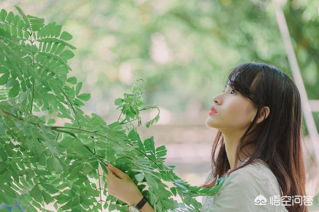 女生有哪几种表现说明爱上你了呢？