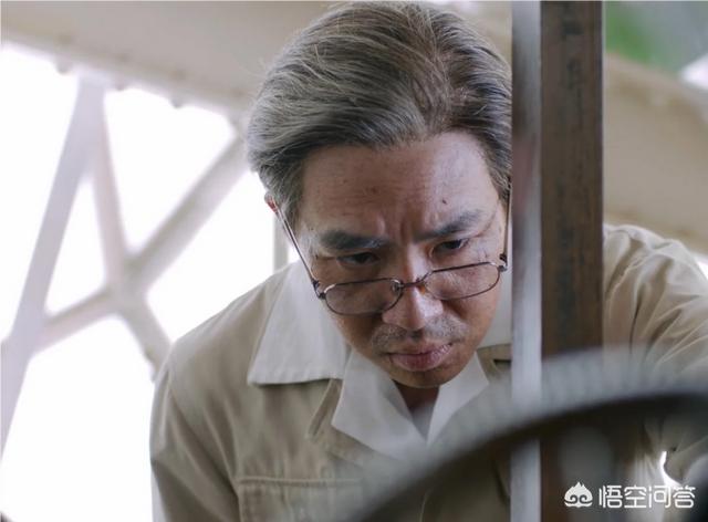 佩佩打架:巅峰时期的佩佩和大卫路易斯谁更厉害一些？有哪些事件可以证明？