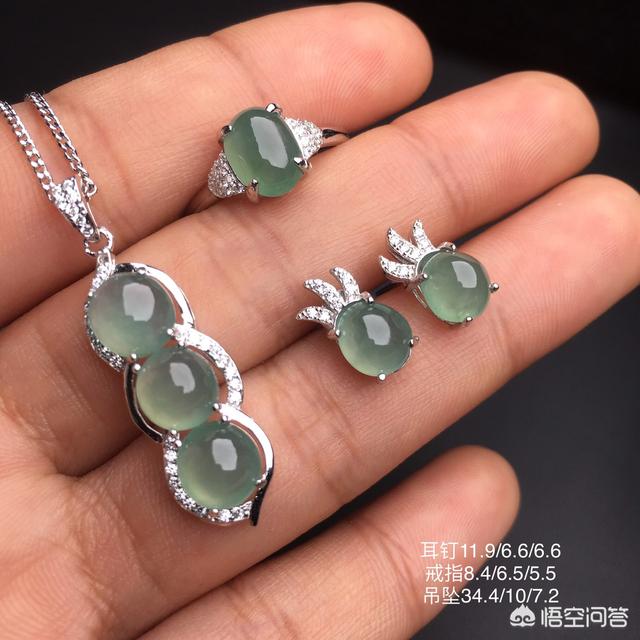 几百块的翡翠手镯是真的吗,几百块的翡翠值不值得购买？