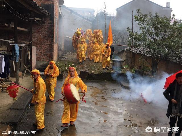 山西2019稷山春节斗狗大赛:春节马上到了，除了烟花鞭炮以外，如何提升年味？