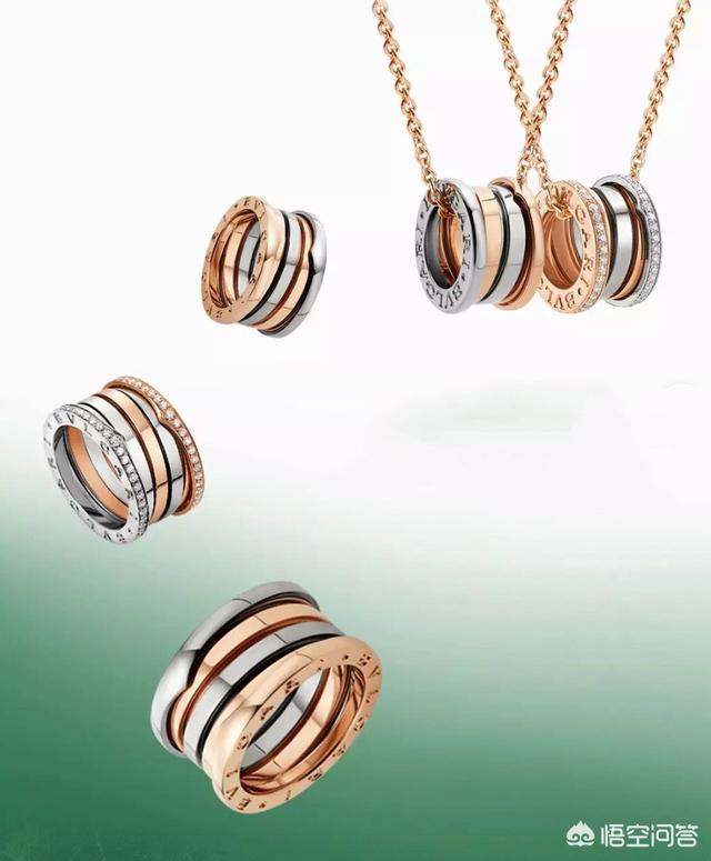 女人戴碧玺好还是翡翠,翡翠为什么是女性的百搭之王？