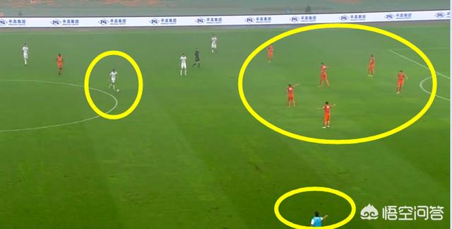 头条问答 - 蒿俊闵在中超曾经掐过武磊的脖子,当时是怎么回事?