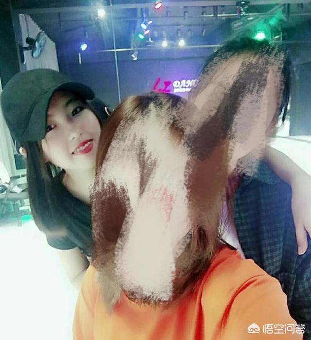芙蓉姐姐整容前照片:芙蓉姐姐到底长得怎么样？