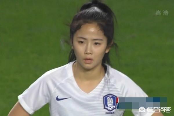中韩女足爆发冲突时，劝架的韩国7号队员是谁？