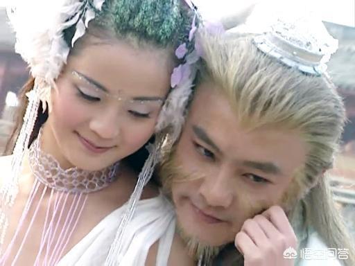 苑琼丹年轻:《僵尸道长》中杨飞云惨死狱中后为什么超度不了
