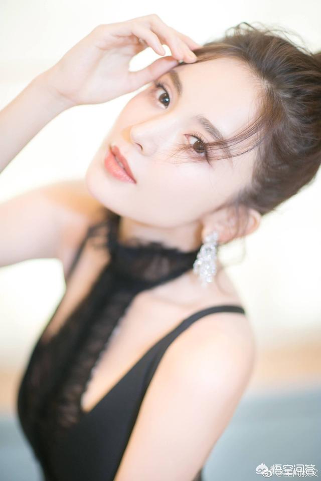 古丽扎娜的老公是谁:古力娜扎和热巴都拥有一样的高颜值，为何二人发展如此不同？