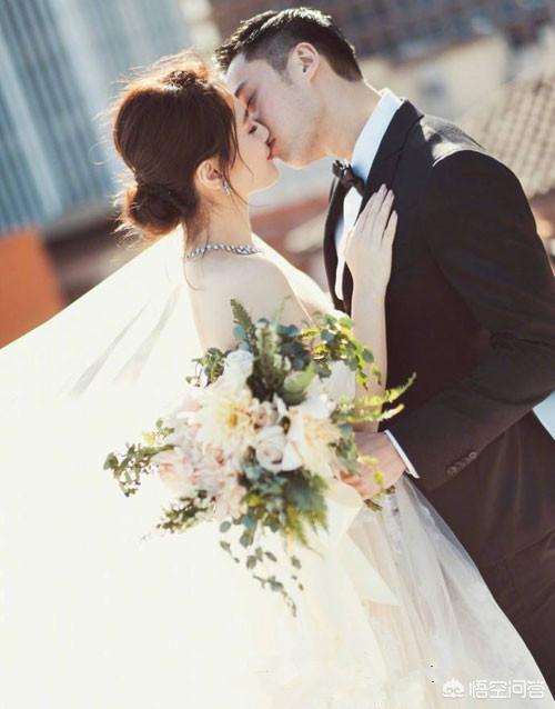 阿娇陈冠希无处理照:阿娇离婚，为什么有人说她该嫁给陈冠希？