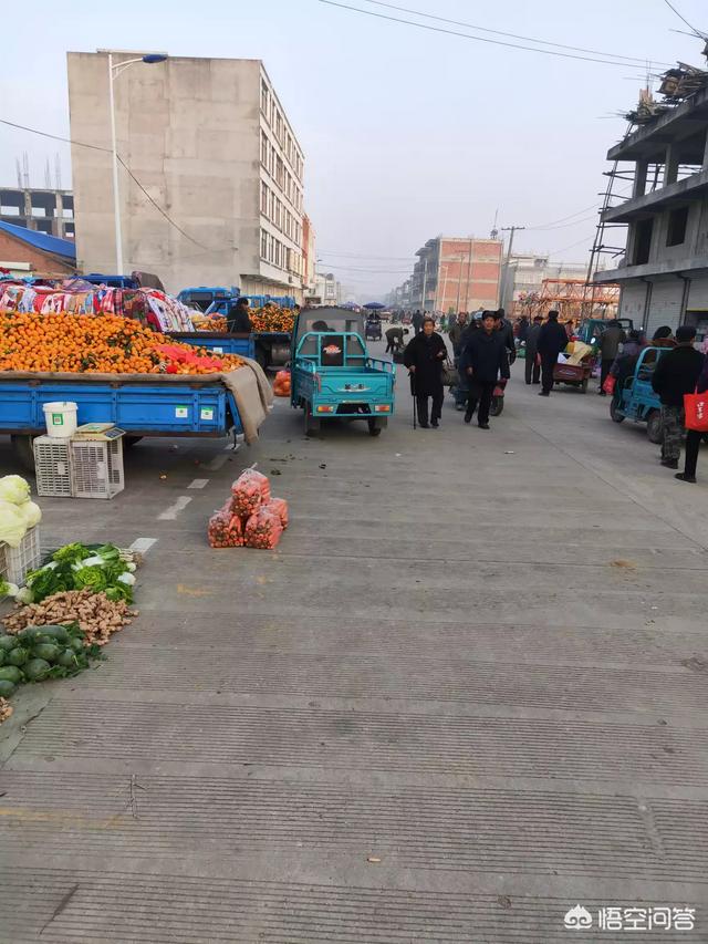 在集市上卖菜,怎样留住顾客？